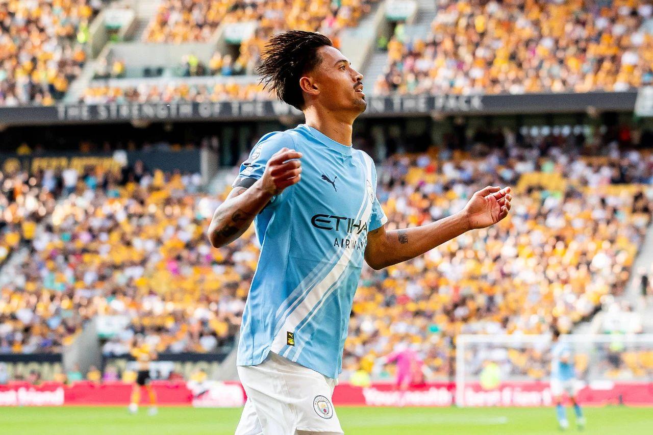 件事, 迷们开玩笑, 曼城的引援 件事, 迷们开玩笑, 曼城的引援