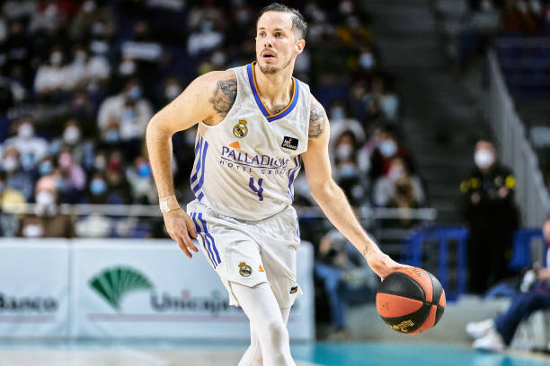 投篮命中率, 他的传球能, 他是