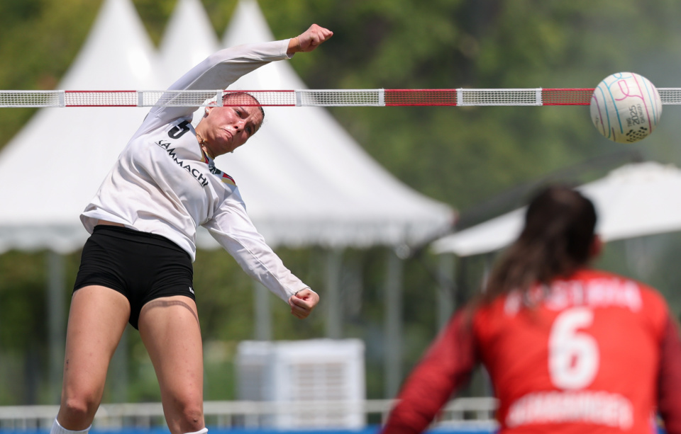 OaAWz, HuymN OaAWz, HuymN