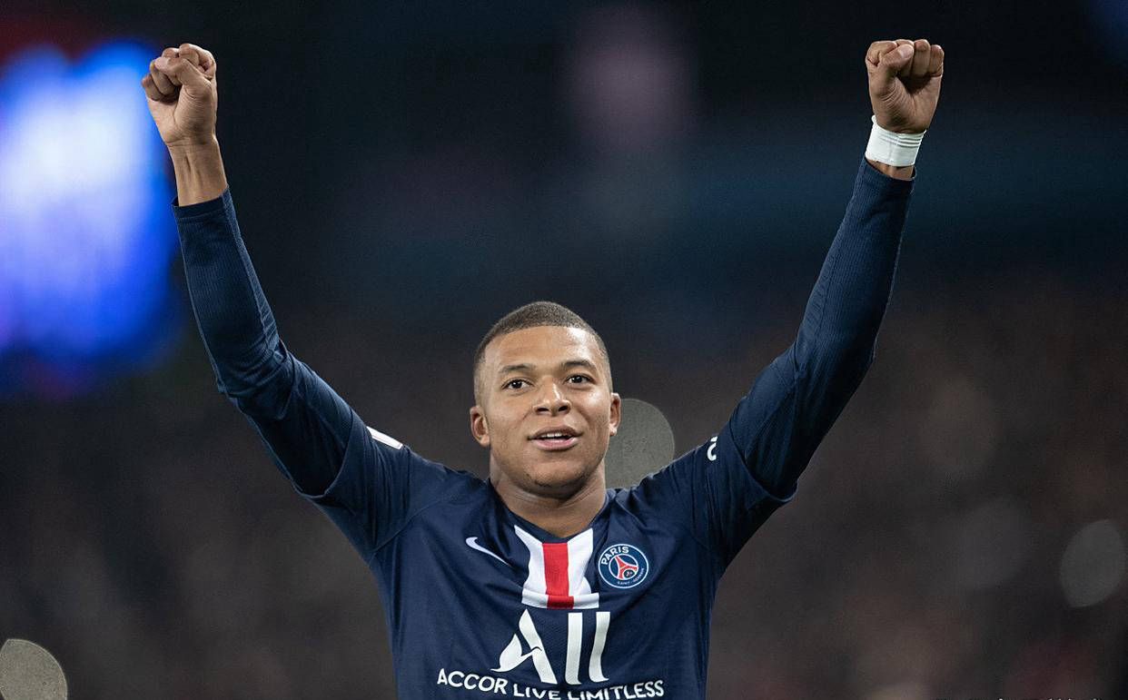 在球队表现, 机会获奖, 获得了金球